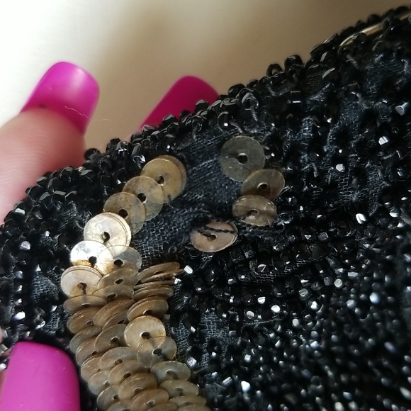 Vintage Black Beaded and Floral Embroidered Clutch Wrislet Purse - Picture 11 of 12